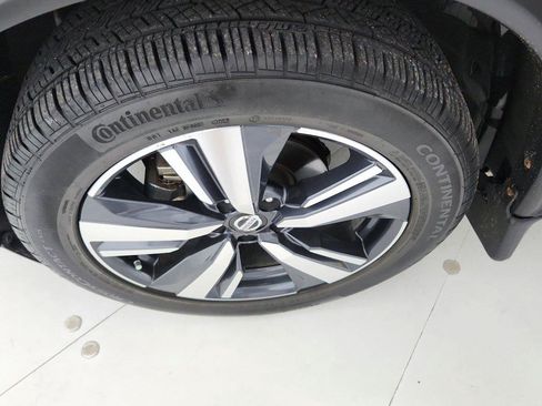 Used 2021 Nissan Rogue Platinum AWD/4WD image 16