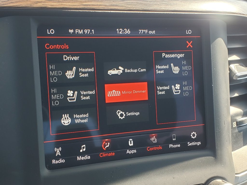 Used 2020 RAM 1500 Laramie AWD/4WD image 17