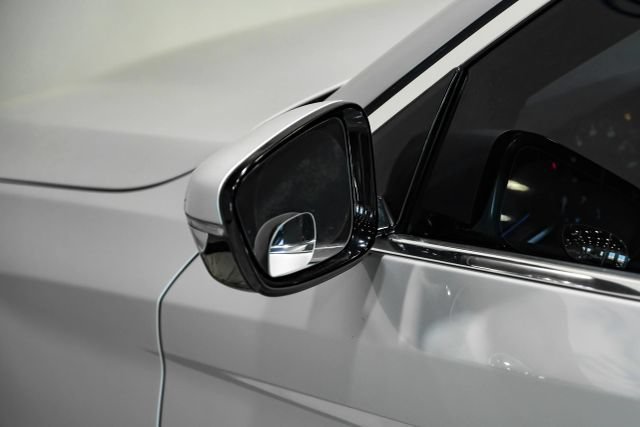 Used 2017 BMW 530i RWD image 39
