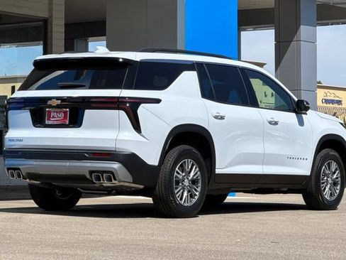 New 2026 Chevrolet Traverse LT w/ Driver Confidence Package FWD image 6