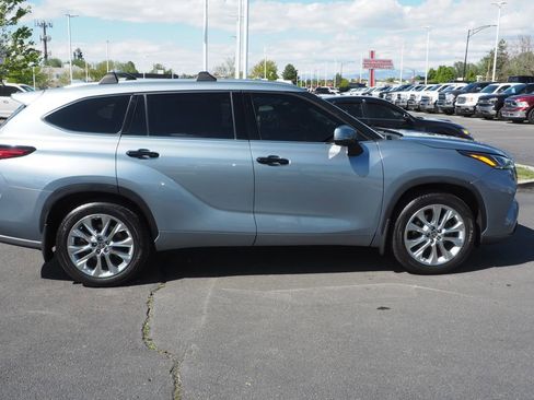 Used 2023 Toyota Highlander Limited AWD/4WD image 8