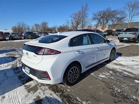 Used 2020 Hyundai Ioniq Limited image 2