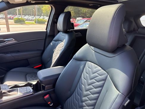 New 2026 Kia Sportage X-Line w/ X-Line Technology Package image 24