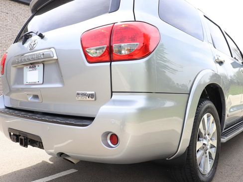 Used 2016 Toyota Sequoia Limited image 14