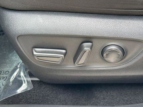 Certified 2025 Toyota RAV4 XLE FWD image 23