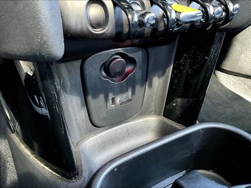 Used 2022 MINI Cooper SE FWD image 14