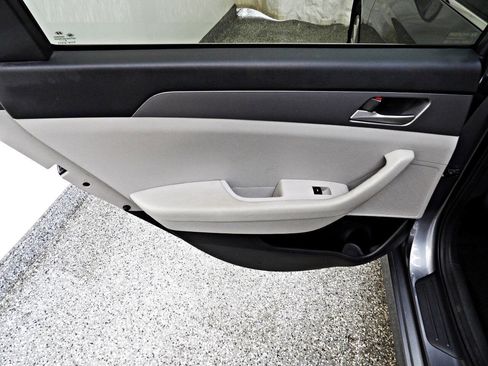 Used 2019 Hyundai Sonata SE image 9