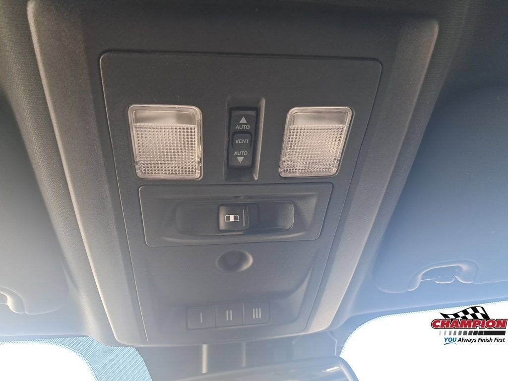 Used 2017 RAM 1500 Rebel w/ Luxury Group AWD/4WD image 28