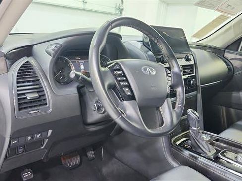 Used 2024 INFINITI QX80 Luxe RWD image 11