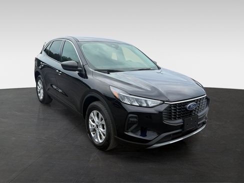 Used 2023 Ford Escape Active AWD/4WD image 7