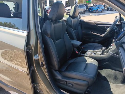 Used 2023 Subaru Forester Touring AWD/4WD image 11
