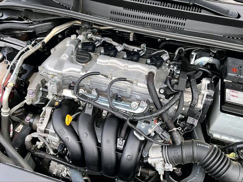 Certified 2022 Toyota Corolla LE image 30