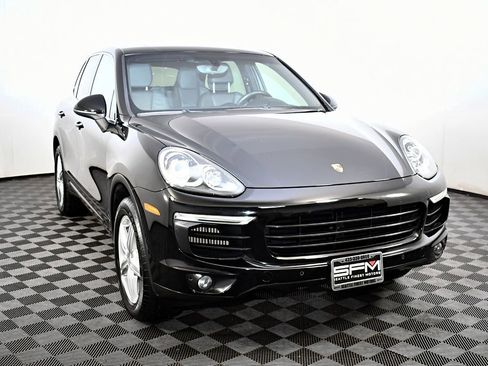 Used 2015 Porsche Cayenne S image 4