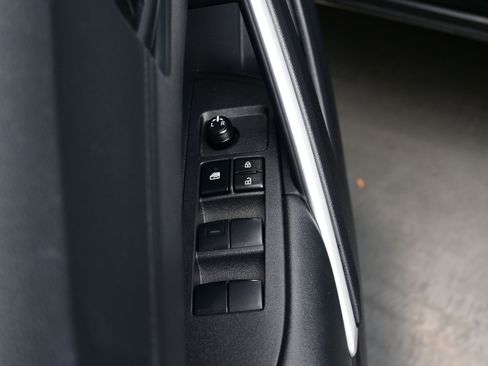 Used 2024 Toyota Corolla Cross S image 11