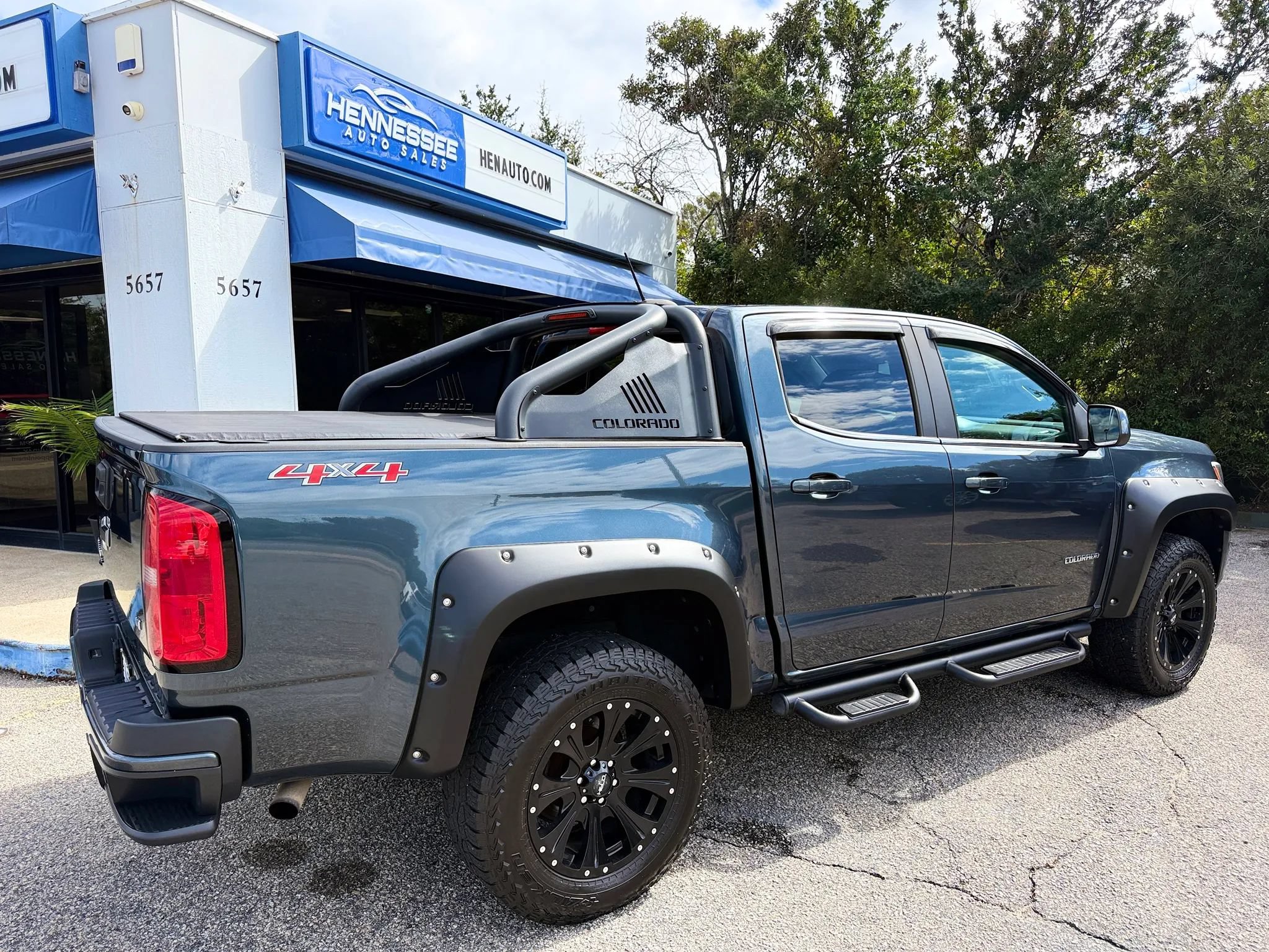 Used 2019 Chevrolet Colorado LT w/ LT Convenience Package AWD/4WD image 4