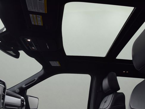 Used 2025 Ford F150 Platinum w/ Equipment Group 702A High image 13