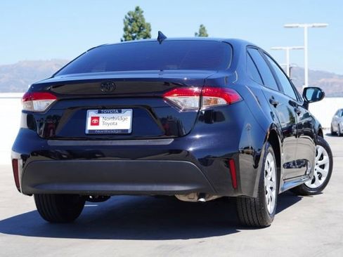 Certified 2025 Toyota Corolla LE FWD image 6