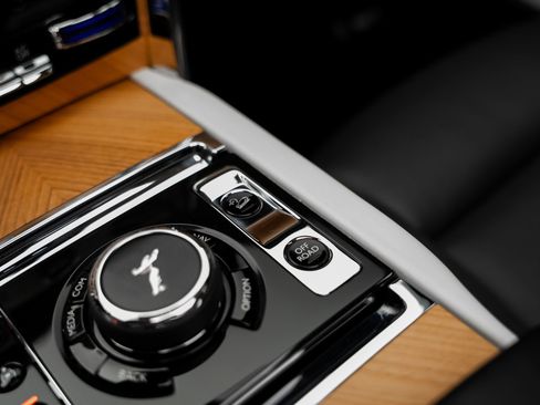 Used 2019 Rolls-Royce Cullinan AWD/4WD image 54