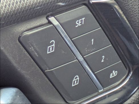 Used 2024 GMC Sierra 1500 AT4 w/ Technology Package AWD/4WD image 31