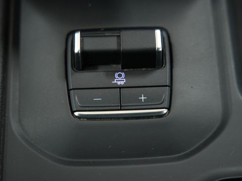 Used 2022 GMC Sierra 1500 AT4 w/ AT4 Premium Package image 38