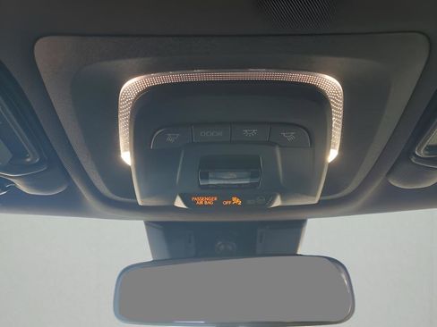 Used 2024 Toyota Corolla SE image 40