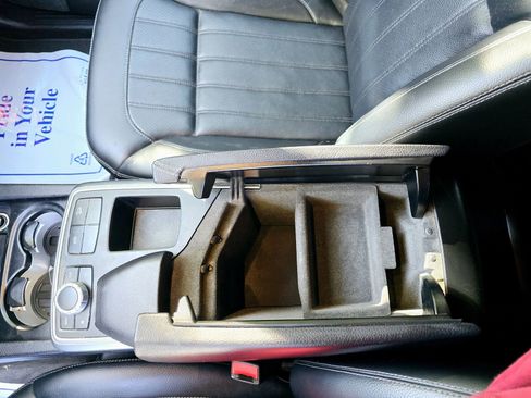 Used 2015 Mercedes-Benz GL 450 4MATIC w/ Lighting Package image 24