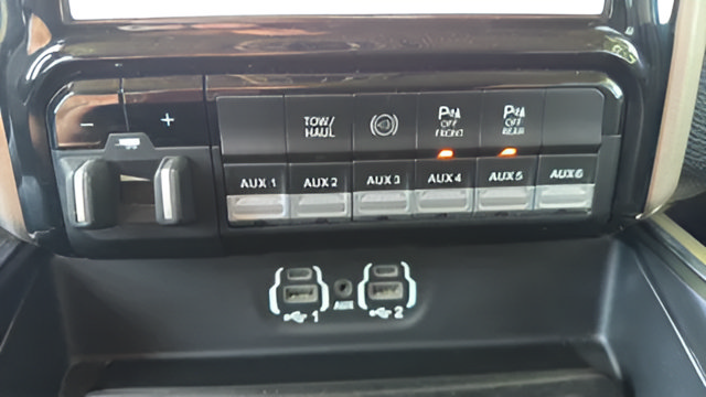 Used 2022 RAM 2500 Laramie AWD/4WD image 40