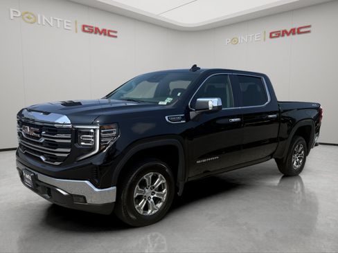 Used 2026 GMC Sierra 1500 SLT AWD/4WD image 3