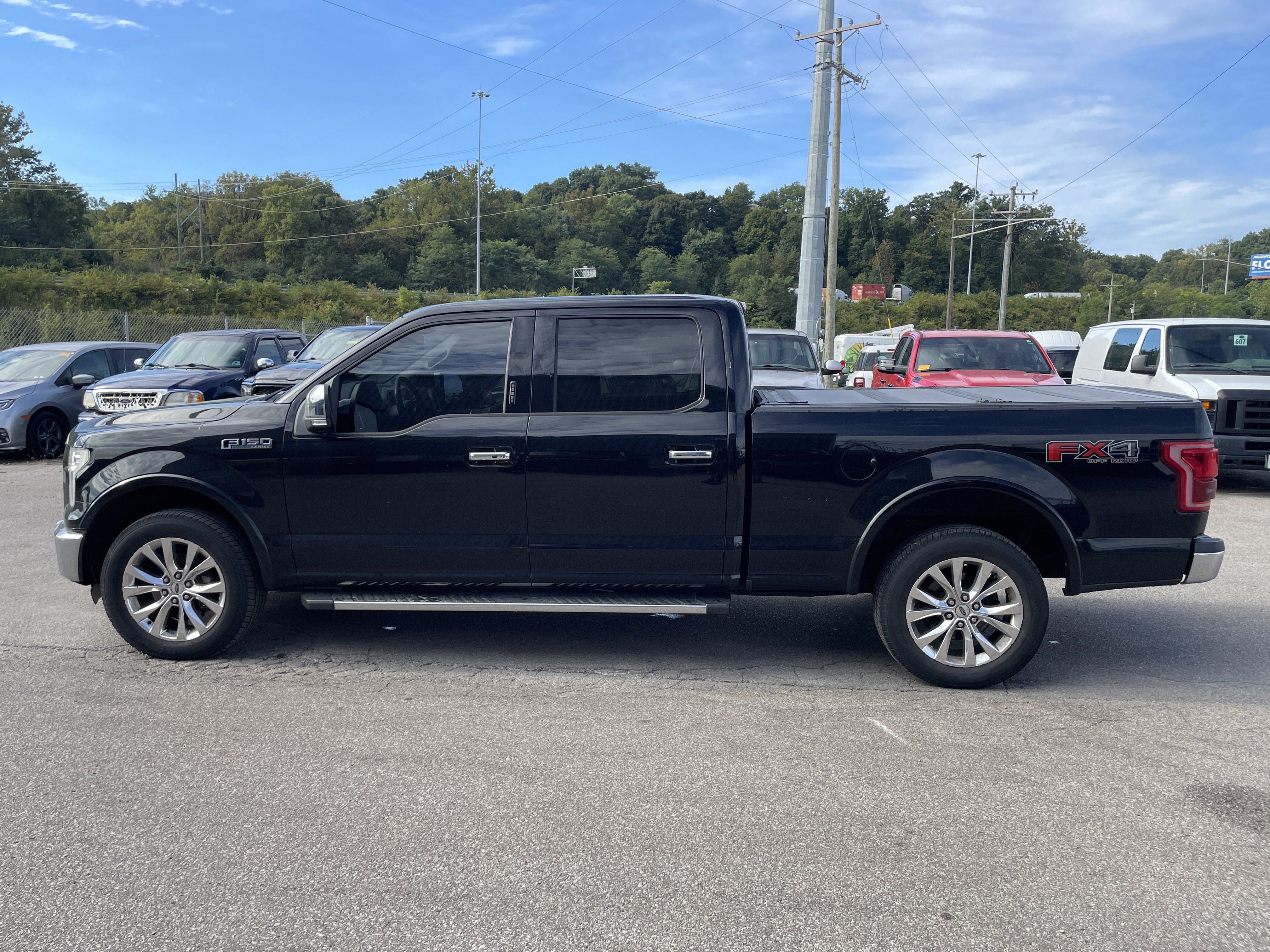 Used 2016 Ford F150 Lariat w/ Equipment Group 502A Luxury AWD/4WD image 4