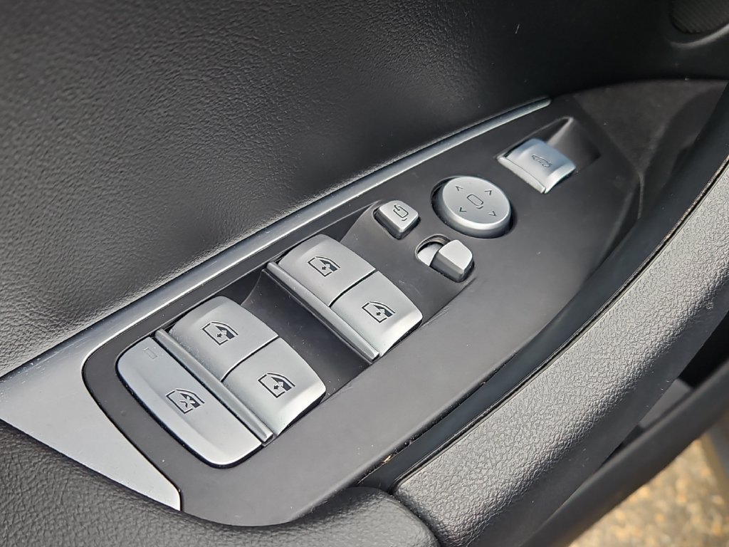 Used 2024 BMW X3 xDrive30i w/ Premium Package AWD/4WD image 30