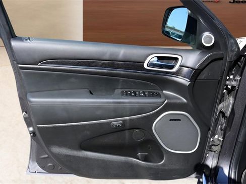 Used 2021 Jeep Grand Cherokee Summit w/ Platinum Series Group image 12