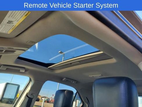 Used 2017 Chevrolet Equinox LT image 18