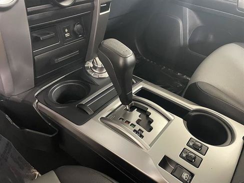 Used 2016 Toyota 4Runner SR5 Premium AWD/4WD image 21