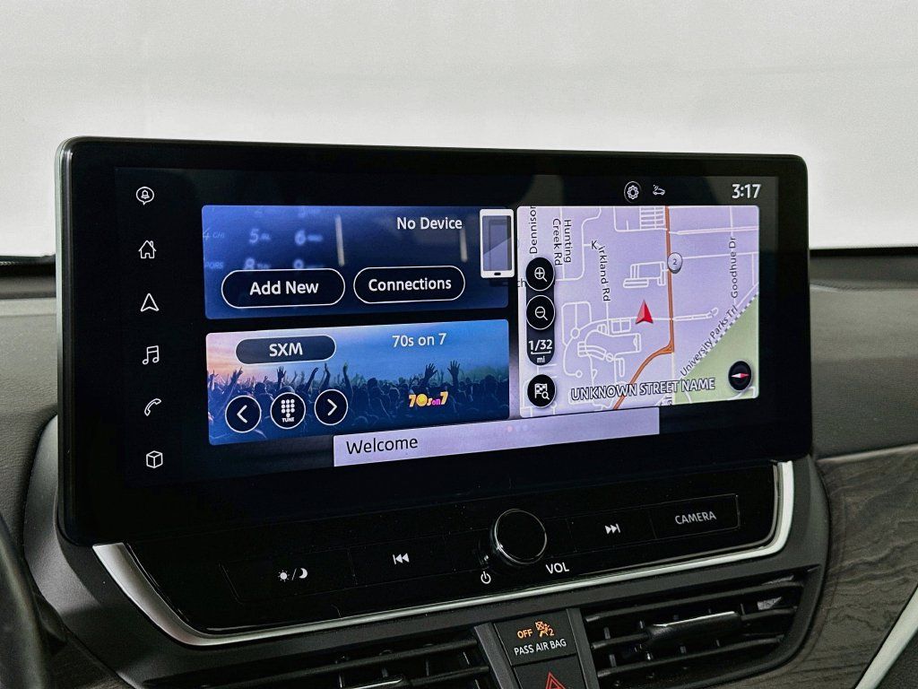Certified 2024 Nissan Altima 2.5 SV w/ SV Premium Package FWD image 22