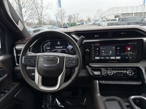 Used 2024 GMC Sierra 2500 Denali w/ Denali Reserve Package image 16