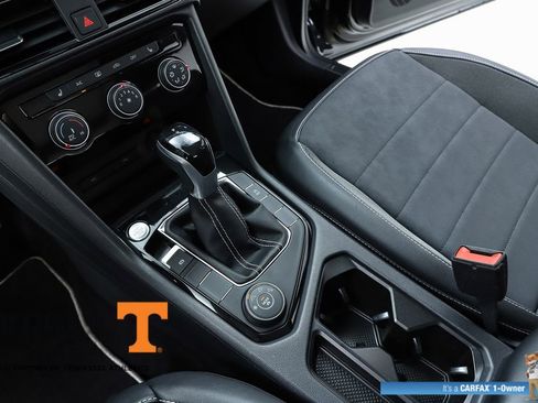 Used 2023 Volkswagen Taos SE w/ Panoramic Sunroof Package image 62