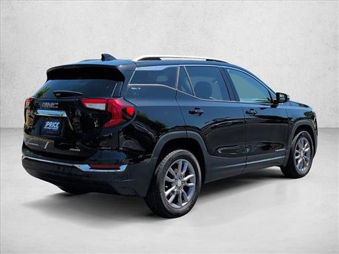Used 2022 GMC Terrain SLT AWD/4WD image 5