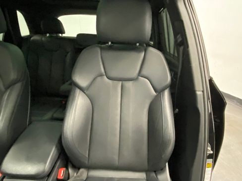 Used 2019 Audi SQ5 Premium Plus image 23