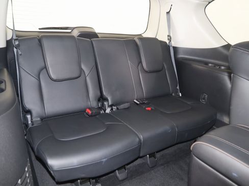Used 2024 Nissan Armada Platinum w/ Captain's Chairs Package image 15