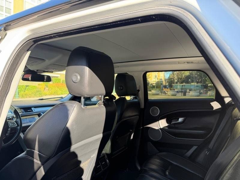 Used 2017 Land Rover Range Rover Evoque SE Premium AWD/4WD image 81