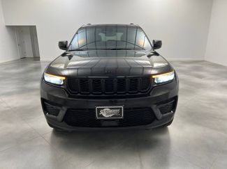 Used 2024 Jeep Grand Cherokee Altitude video 2