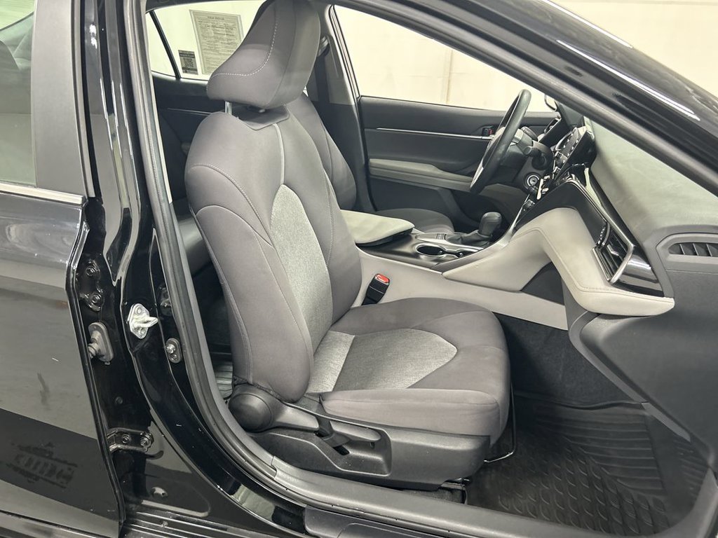 Used 2024 Toyota Camry LE FWD image 23