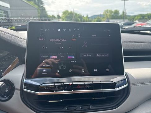 New 2025 Jeep Compass Limited w/ Sun & Sound Group image 17