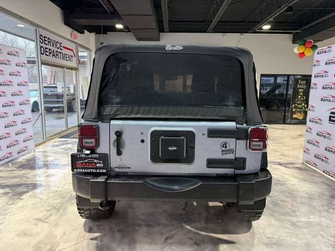 Used 2013 Jeep Wrangler Sport image 9