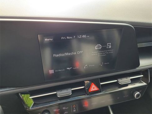 Used 2023 Kia Niro LX image 13