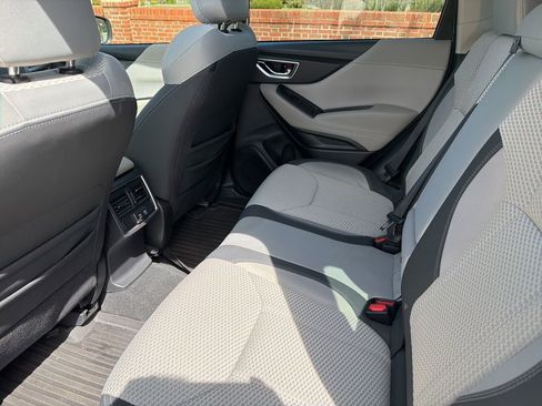 Used 2023 Subaru Forester Premium image 25