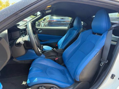 Certified 2023 Nissan Z w/ Floor Mat Package (L93) RWD image 9