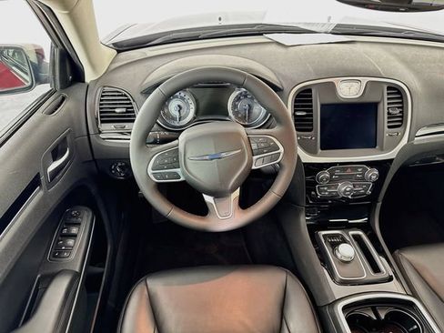 Used 2023 Chrysler 300 Touring L w/ Popular Equipment Group RWD image 27