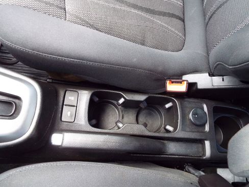 Used 2019 Chevrolet Sonic LT image 27