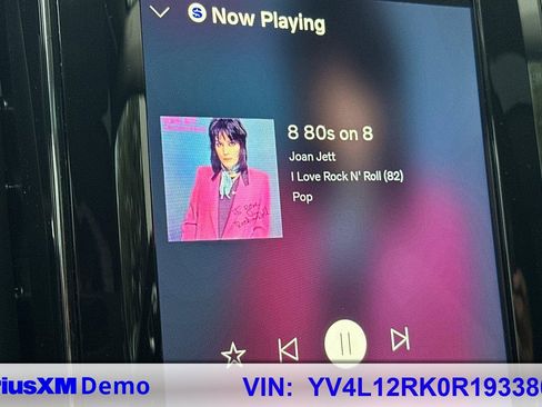 Used 2024 Volvo XC60 B5 Core image 28